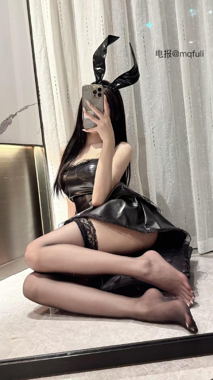 兔妮妮 2025-06-03 13:55:35 性感兔女郎🐰📷精品系列 第14张