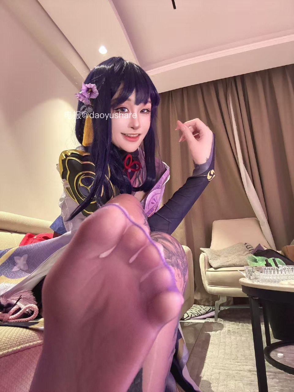 九条南无 2025-06-04 13:45:20 👅脚吧紫色丝袜和不穿都有！更有羞羞🥵姿势 第3张