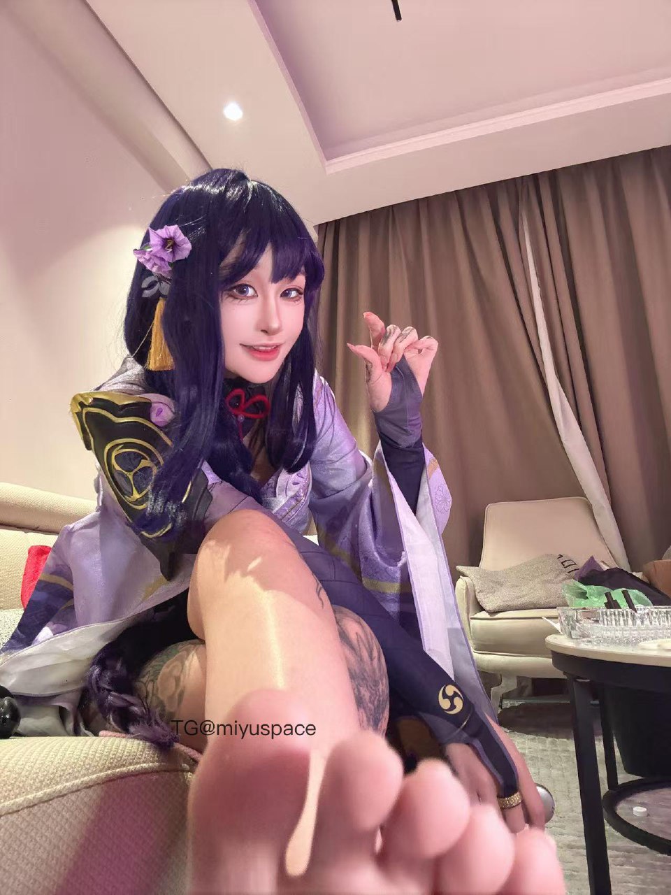 九条南无 2025-06-04 13:45:20 👅脚吧紫色丝袜和不穿都有！更有羞羞🥵姿势 第18张