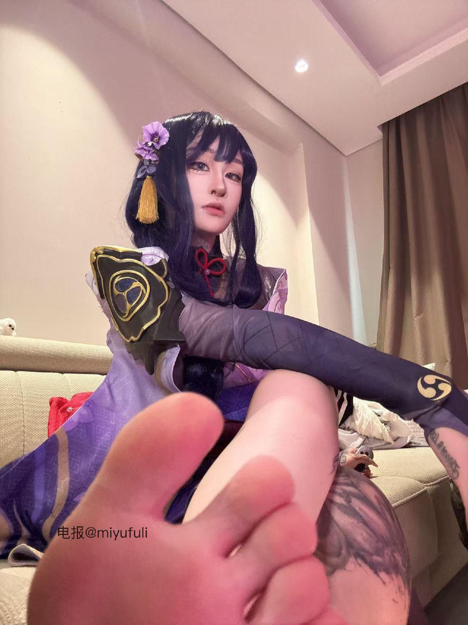 九条南无 2025-06-04 13:45:20 👅脚吧紫色丝袜和不穿都有！更有羞羞🥵姿势 第22张