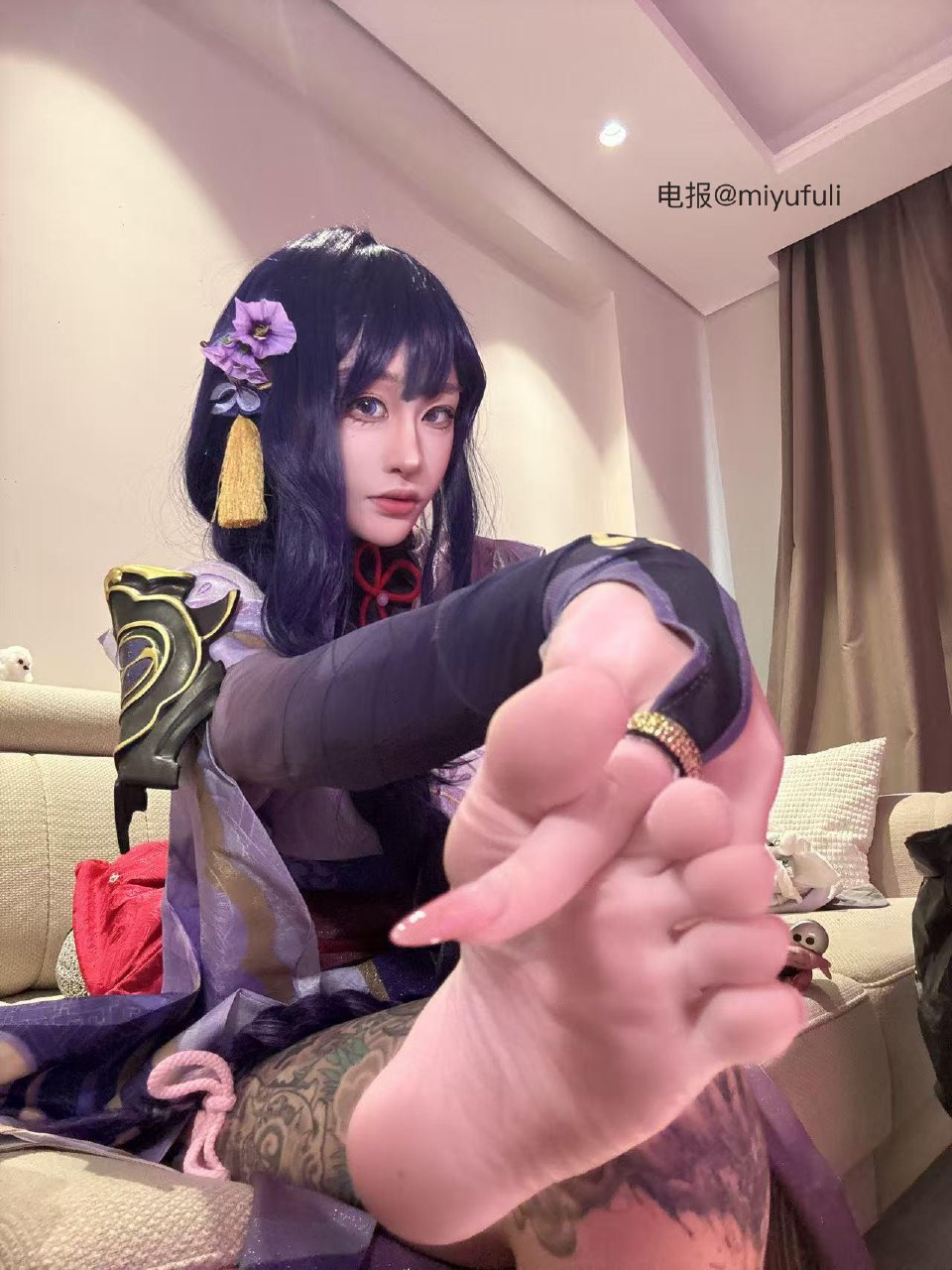 九条南无 2025-06-04 13:45:20 👅脚吧紫色丝袜和不穿都有！更有羞羞🥵姿势 第40张