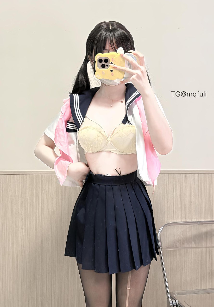 奶黄包 2025-06-05 09:46:38 #萝莉# 一只奶黄包 第1张