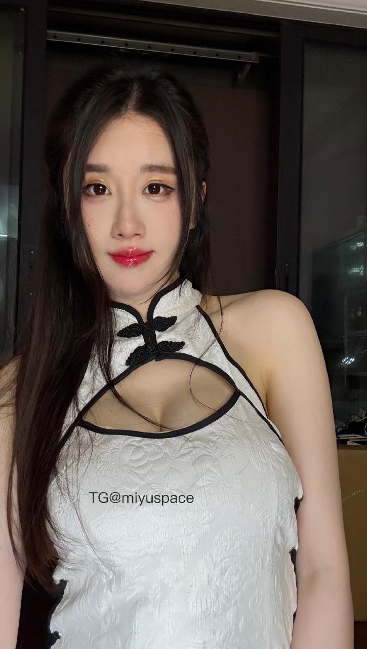 轩子巨2兔 2025-06-05 16:53:39 黑白吊带袜 第5张