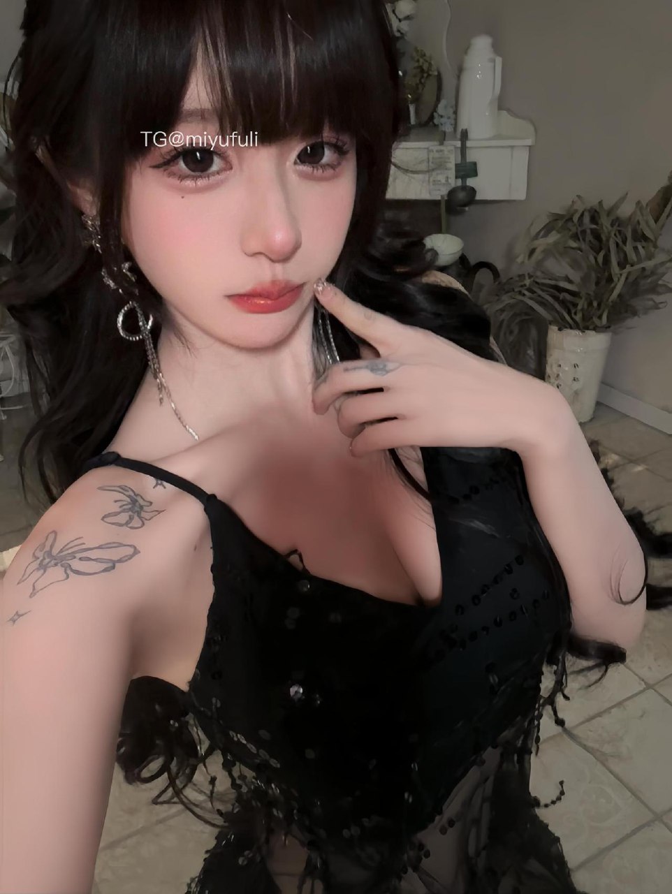 超蓝布罗莉 2025-06-13 06:02:37 我真的不是你喜欢的类型嘛🥺 第3张