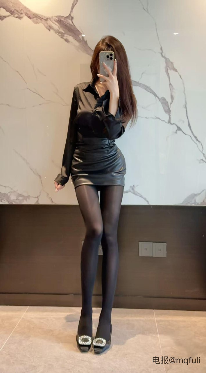 兔妮妮 2025-06-14 18:45:58 今天穿黑色衬衫哦 第8张