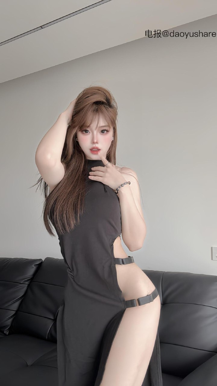 空心柚七 2025-06-19 13:55:38 付费贴#情趣旗袍吊带裙😍诱惑 第9张