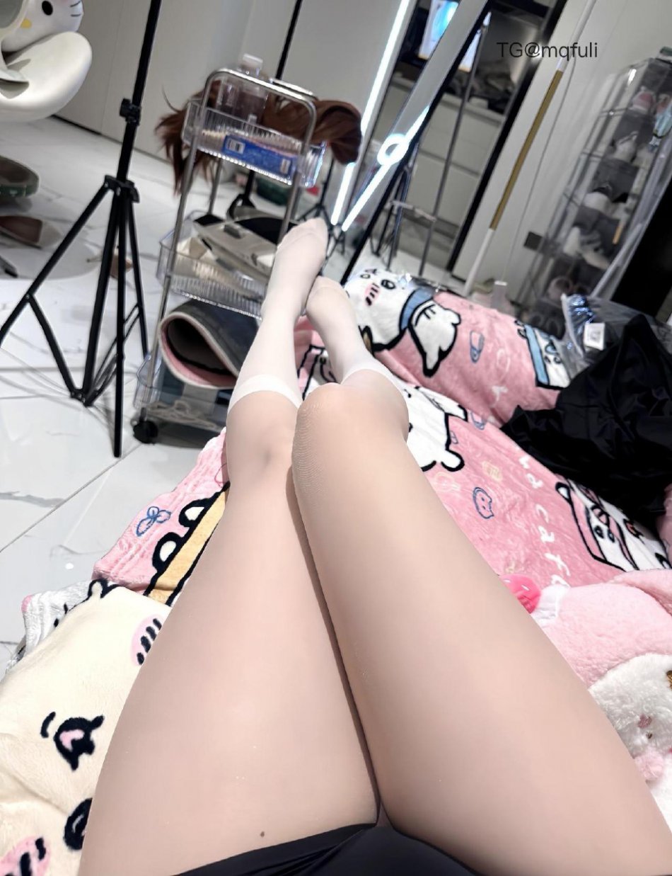 超蓝布罗莉 2025-06-04 03:38:16 一到晚上就饿啊啊 第3张