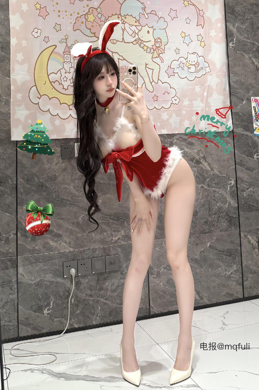 超蓝布罗莉 2025-06-04 03:45:55 圣诞夜,星光 圣诞套装的小兔子 第6张