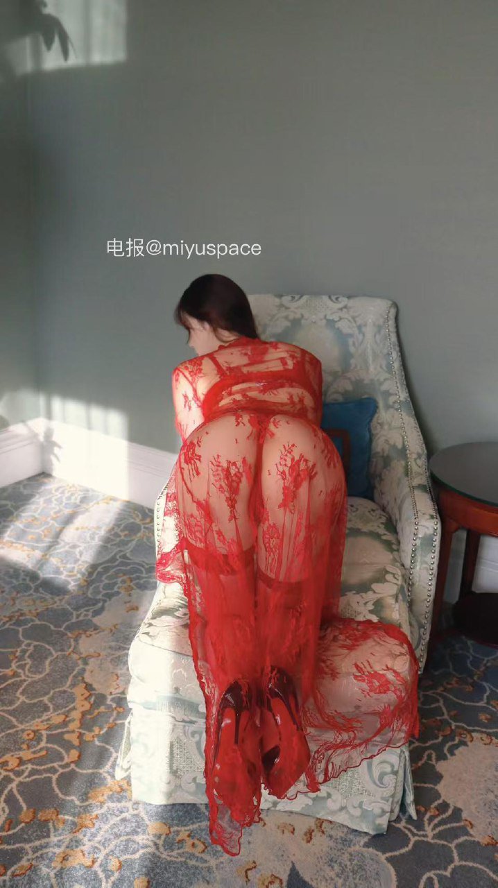 可可西 2025-06-12 18:59:34 付费贴#红色透视情趣系列 第11张