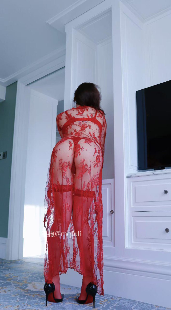 可可西 2025-06-12 18:59:34 付费贴#红色透视情趣系列 第34张