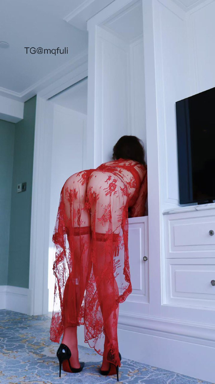 可可西 2025-06-12 18:59:34 付费贴#红色透视情趣系列 第31张