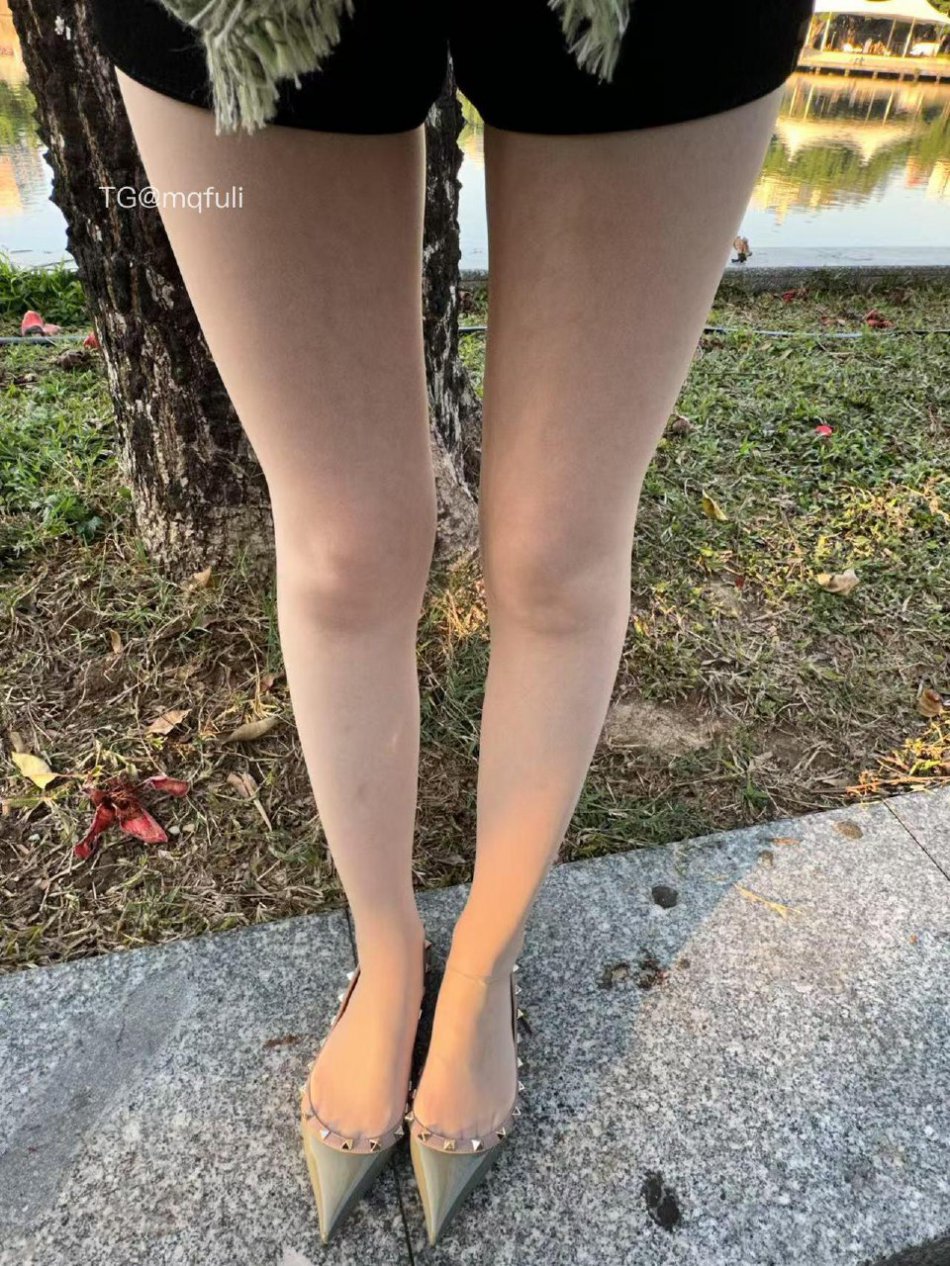小仙女Elaine 2025-06-17 10:58:59 给哥哥们送福利啦 第1张