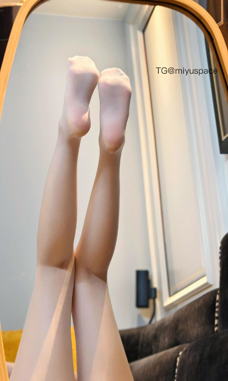 刘二萌 2025-07-06 15:50:36 小玫瑰吊带洋装连衣裙🤩㊙️ 第8张