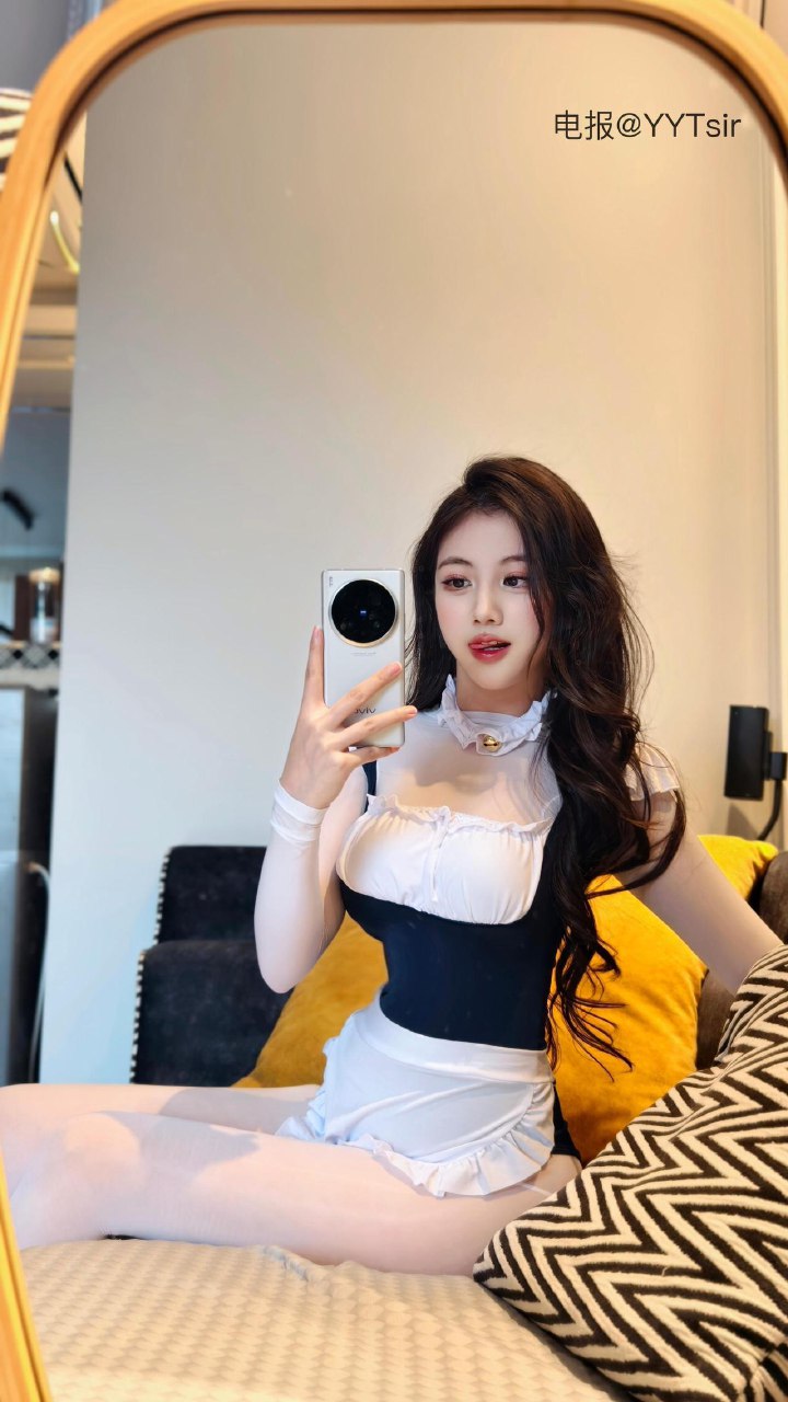 刘二萌 2025-07-06 18:07:30 可爱萌系cos女佣制服🔞㊙️ 第25张