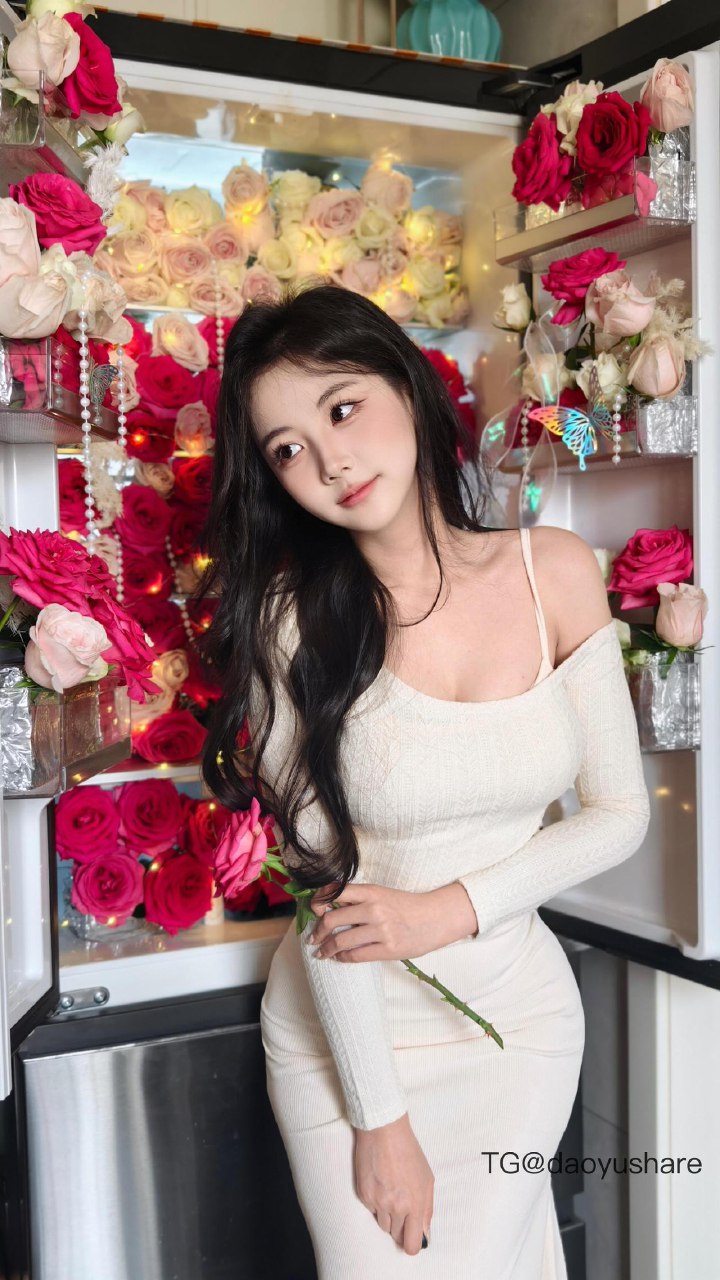 刘二萌 2025-07-08 14:39:59 有人接单吗 接一下我的孤独👀 第7张