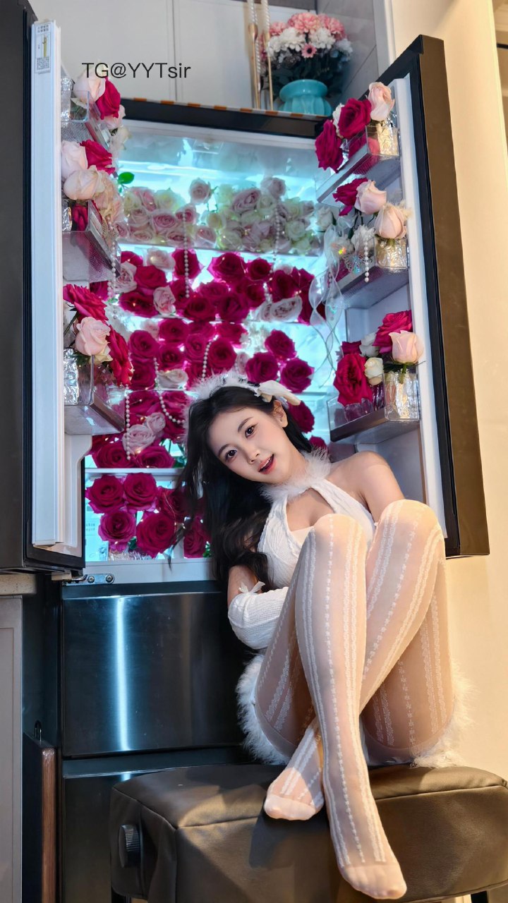 刘二萌 2025-07-11 17:09:02 不会骂人 一张嘴就是宝宝亲亲🙈😘 第11张