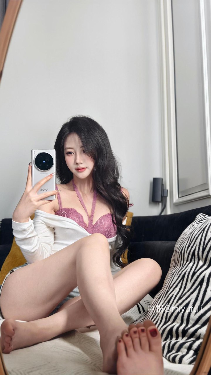 刘二萌 2025-07-14 17:06:33 你就委屈一下 栽我手里嘛😜 第1张