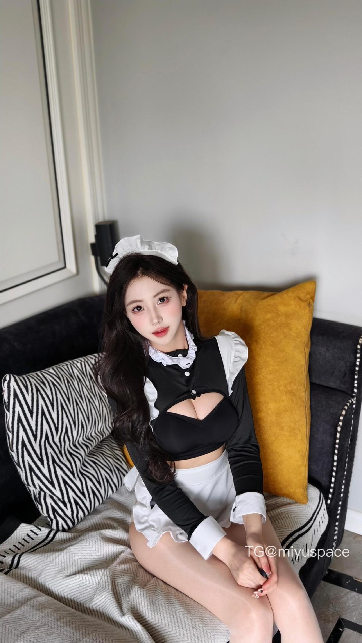 刘二萌 2025-07-15 17:15:13 性感女仆cos制服qqny🔞🔥 第16张