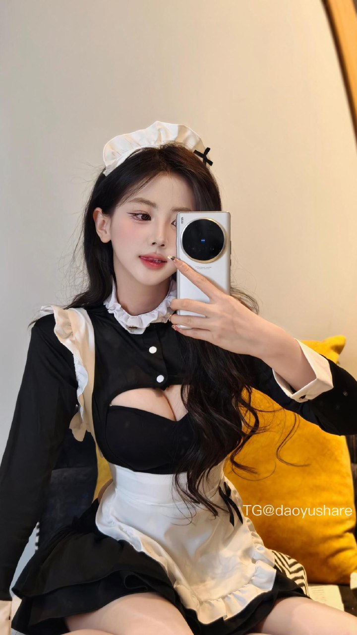 刘二萌 2025-07-15 17:15:13 性感女仆cos制服qqny🔞🔥 第12张