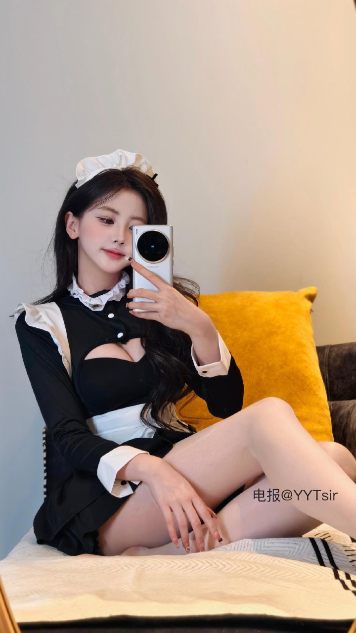 刘二萌 2025-07-15 17:15:13 性感女仆cos制服qqny🔞🔥 第17张