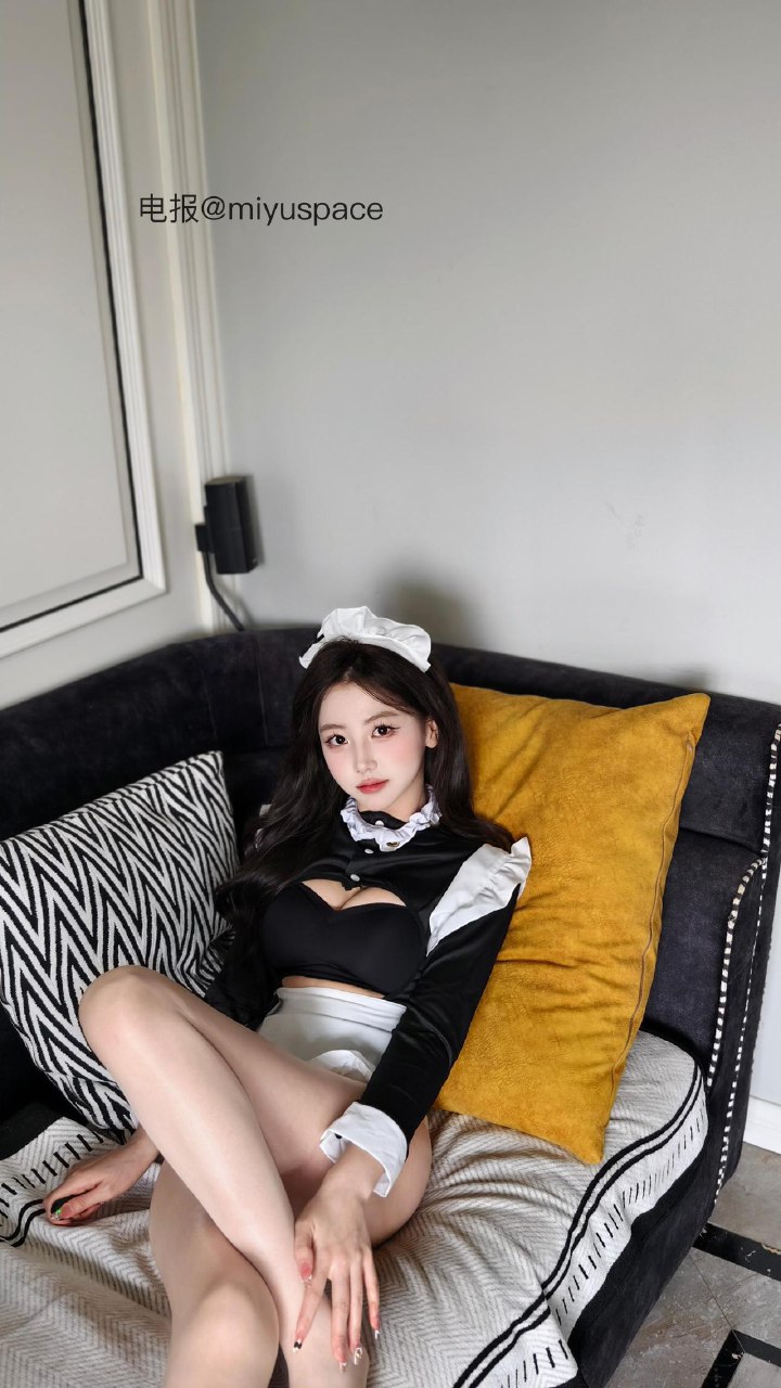 刘二萌 2025-07-15 17:15:13 性感女仆cos制服qqny🔞🔥 第15张