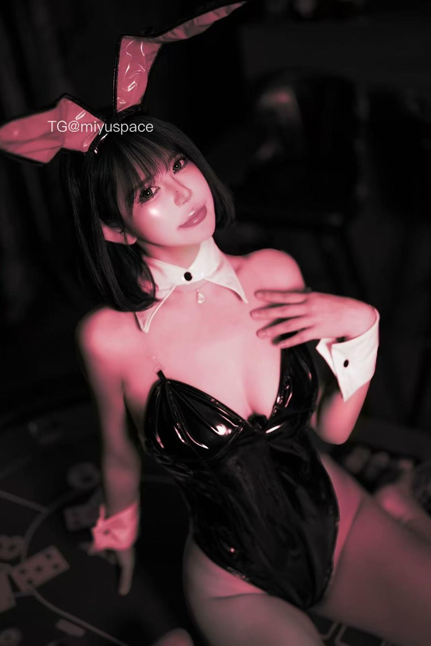 Tina很妖孽呀 2025-07-10 13:19:06 永远这个词太假了 说你现在爱我 第1张