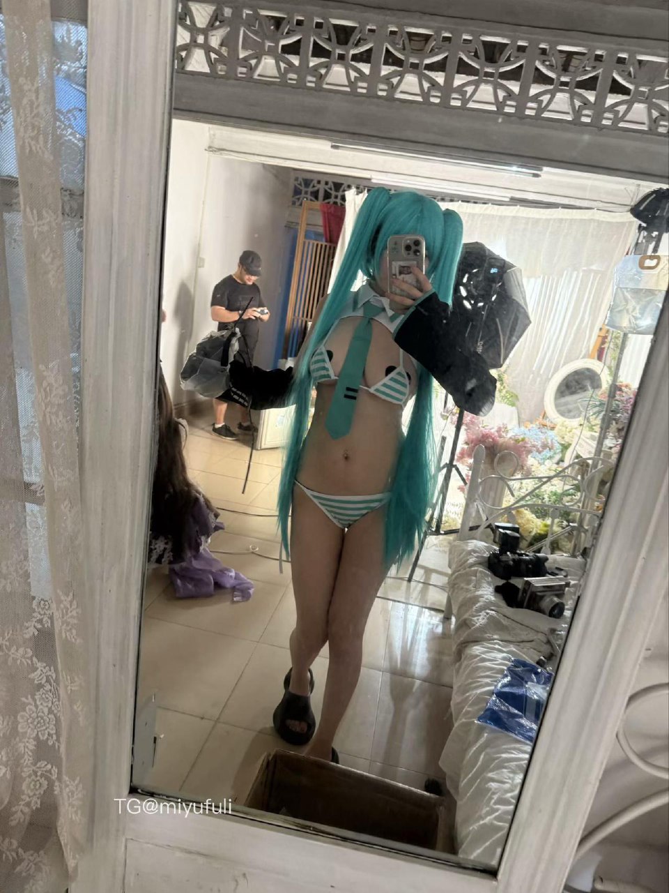 Tina很妖孽呀 2025-07-11 13:36:34 初音未来绿色制服👙➕绿色双马尾大片系列 第13张