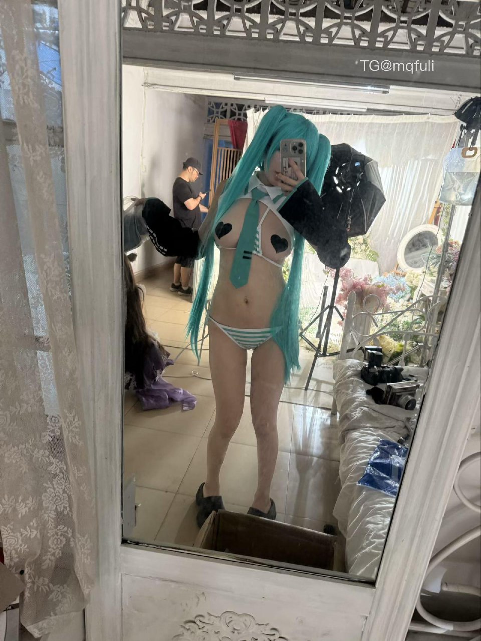 Tina很妖孽呀 2025-07-11 13:36:34 初音未来绿色制服👙➕绿色双马尾大片系列 第16张