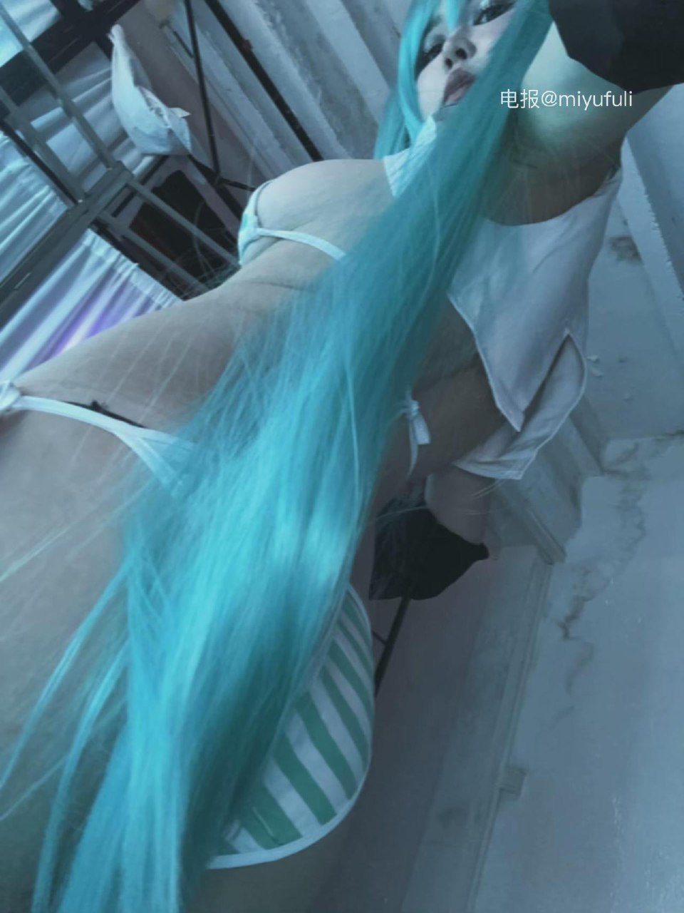 Tina很妖孽呀 2025-07-11 13:36:34 初音未来绿色制服👙➕绿色双马尾大片系列 第14张