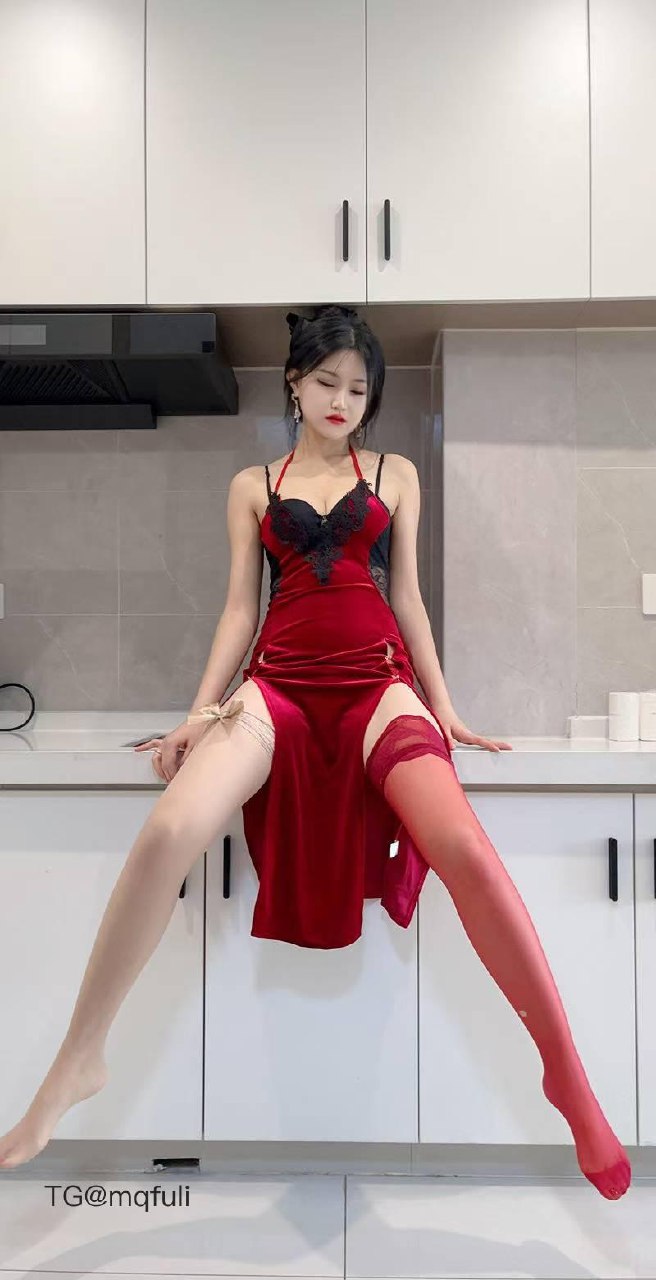 辰妈吖 2025-07-10 13:29:02 说湿就湿，又要换底裤👀 第2张