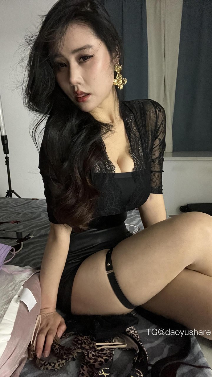 多吃生菜 2025-07-31 18:36:56 #颜值##秀身材##反差# 第7张