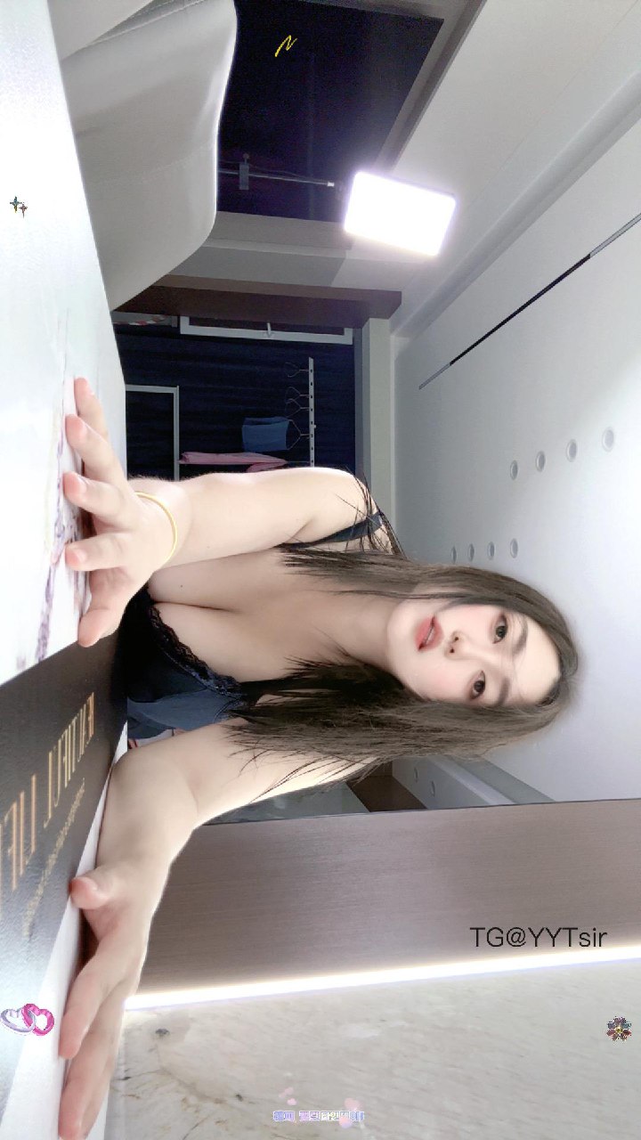 爱喝牛奶的墩墩 2025-07-29 23:04:13 别急～#秀身材##反差# 第6张