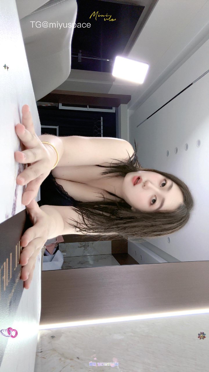 爱喝牛奶的墩墩 2025-07-29 23:04:13 别急～#秀身材##反差# 第7张