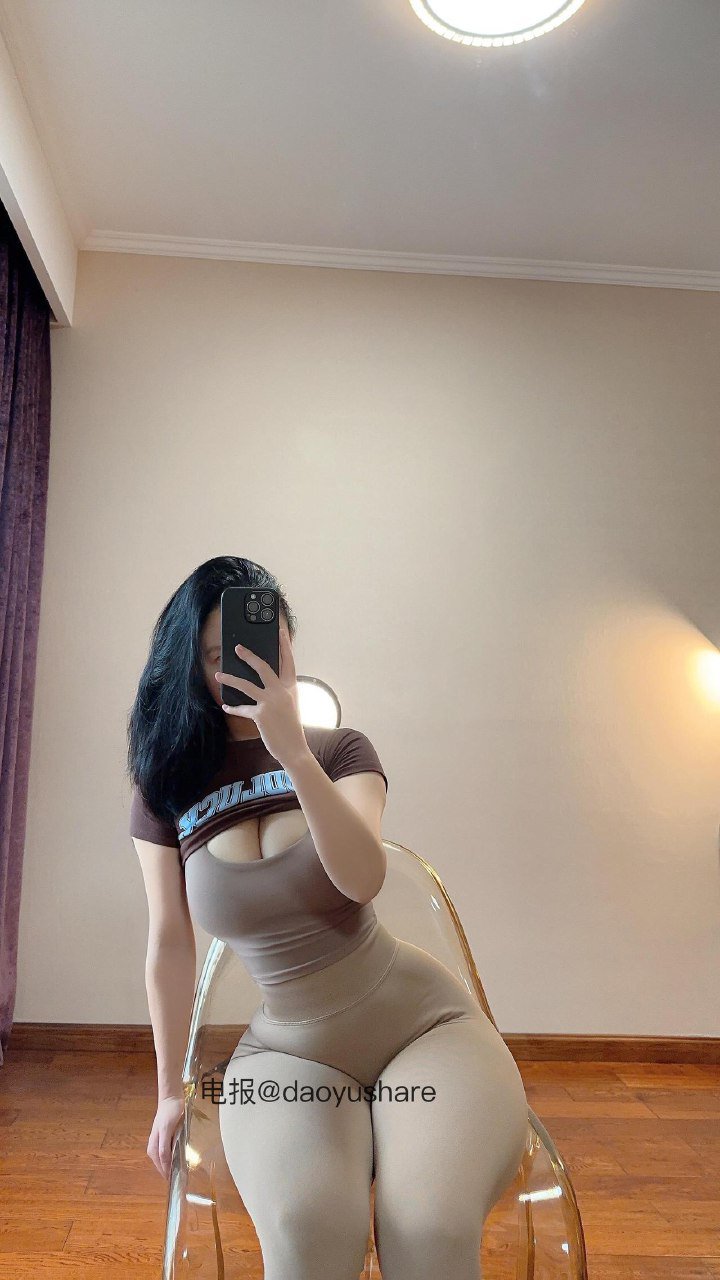 俏妞 2025-07-23 11:10:06 完蛋了我连暧昧都是1V1 俏妞qiaoniuTT 第7张
