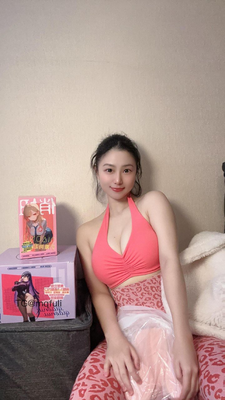 俏妞 2025-07-23 11:11:32 我能成为你单身路上的绊脚石嘛🥹 俏妞qiaoniuTT 第4张