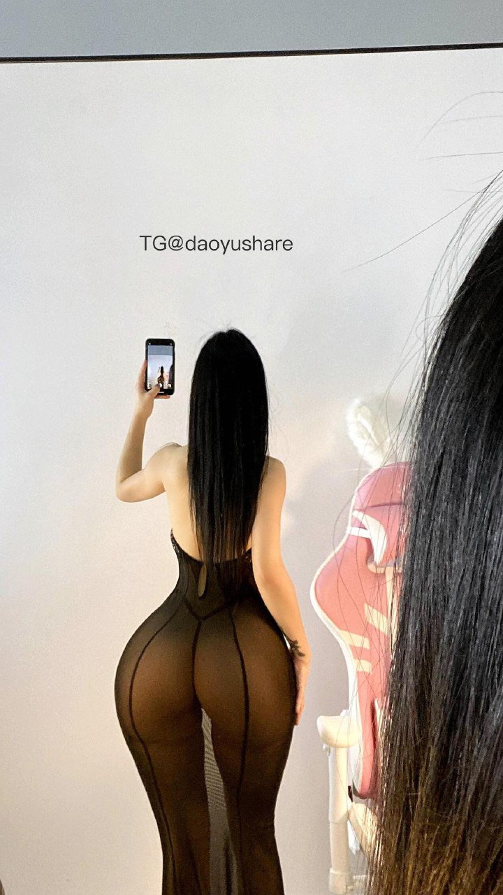 俏妞 2025-07-28 17:16:18 超大pp的12张大片红色透视网纱连体裙🔥 俏妞qiaoniuTT 第7张