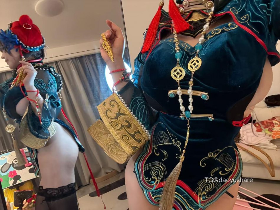 哎呀一一 #知一 2025-07-25 13:33:01 墨行衣cosplay性感撕黑丝 第6张