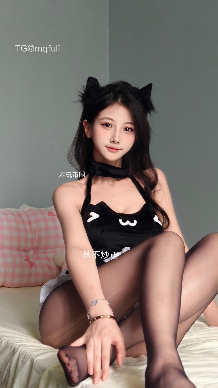 刘二萌 2025-08-09 17:06:28 反叛黑喵 女仆套装㊙️ 丰腴身姿更娇俏👄 第5张