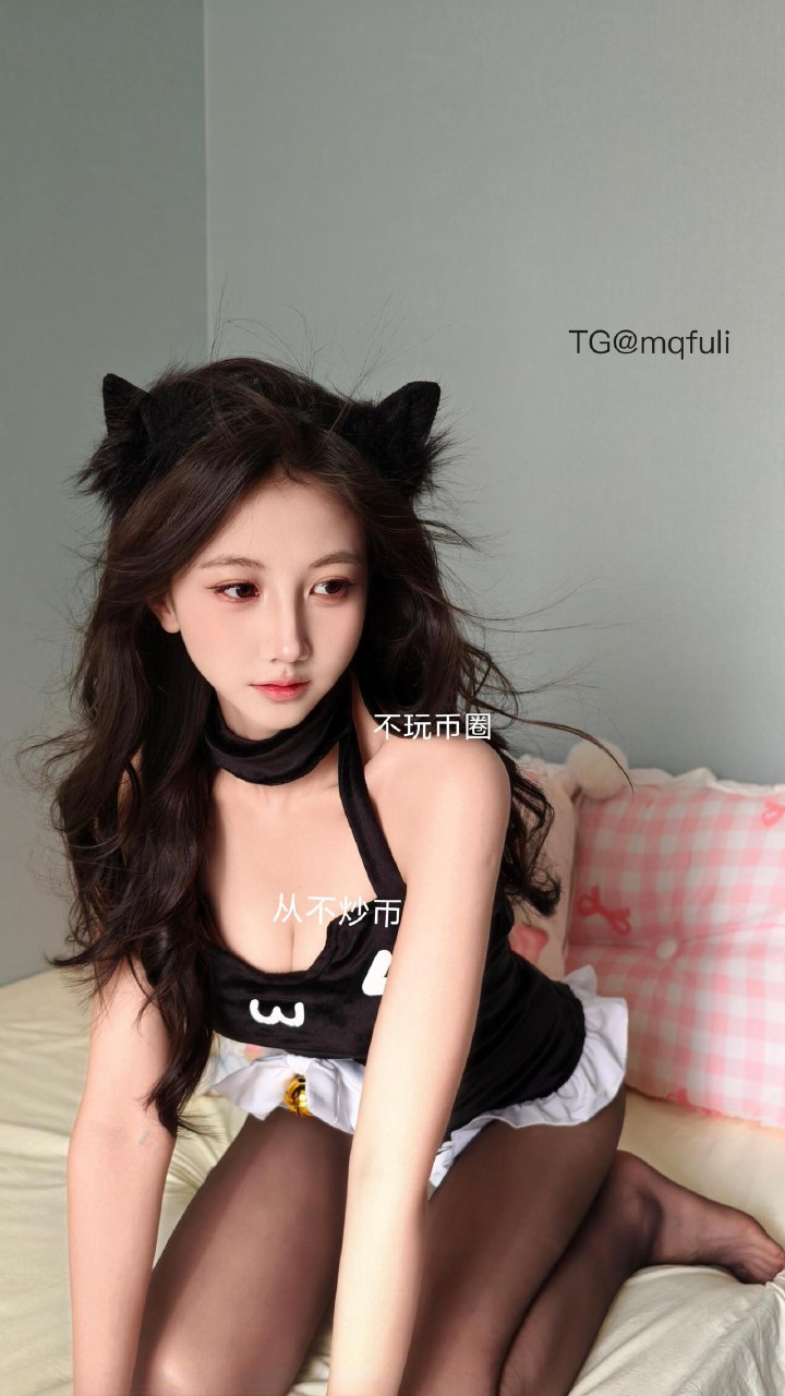 刘二萌 2025-08-09 17:06:28 反叛黑喵 女仆套装㊙️ 丰腴身姿更娇俏👄 第11张