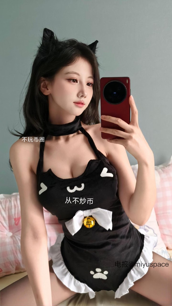 刘二萌 2025-08-09 17:06:28 反叛黑喵 女仆套装㊙️ 丰腴身姿更娇俏👄 第16张