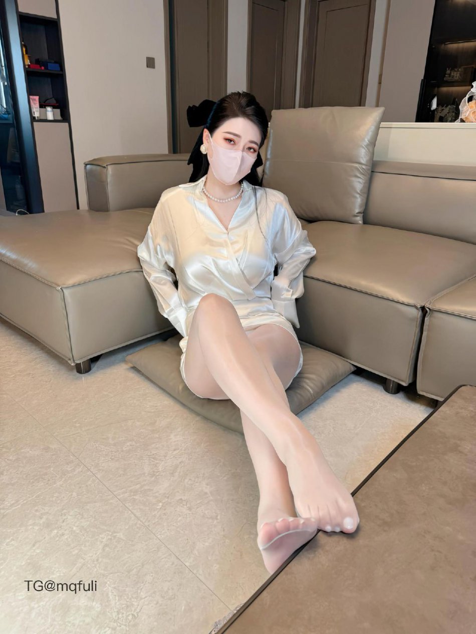 余少奶奶 截止2025-08-14前 照片472p 第6张