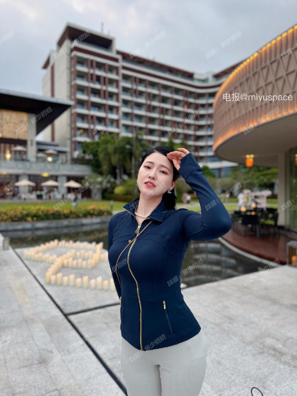 余少奶奶 截止2025-08-14前 照片472p 第53张