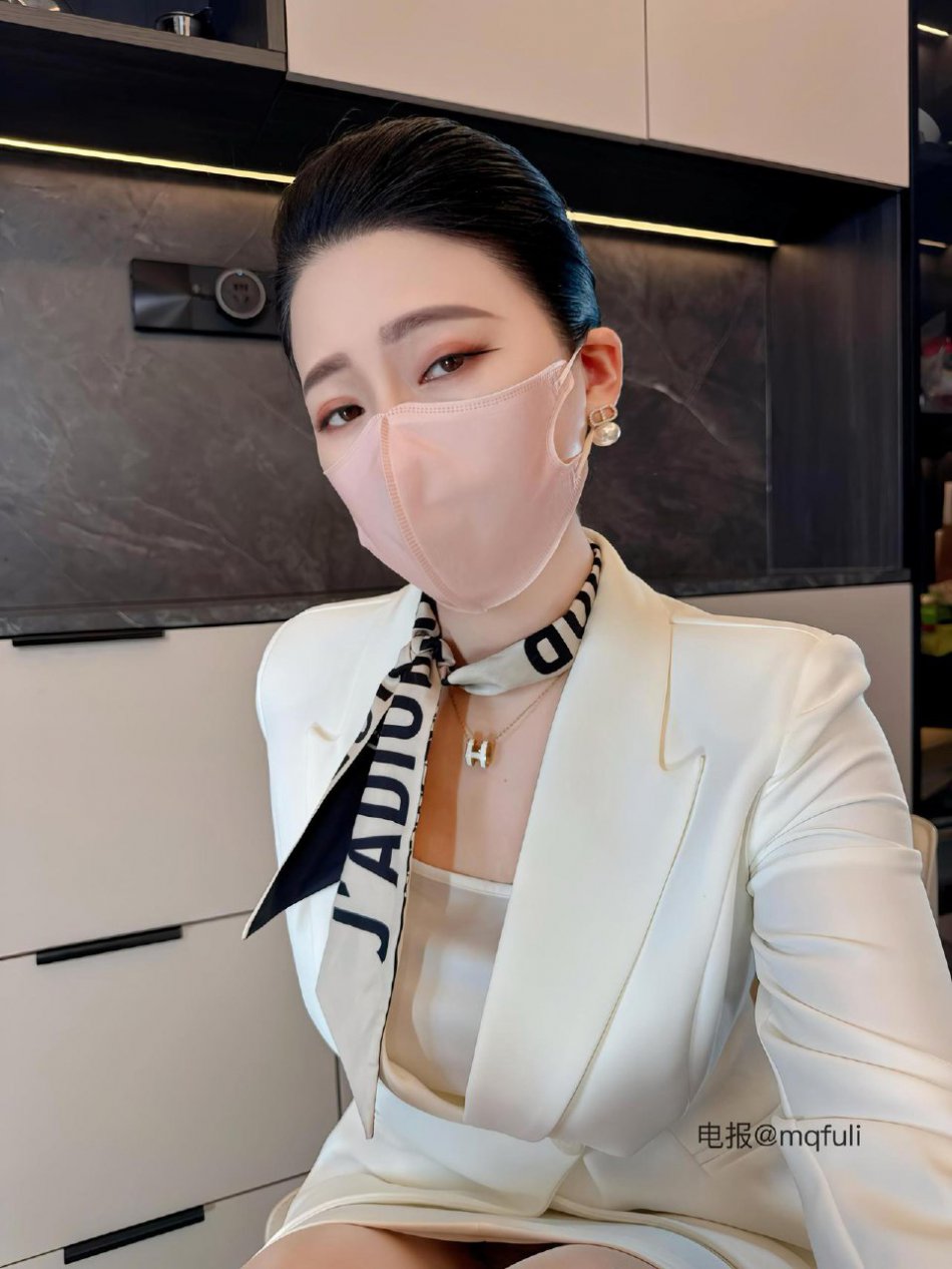 余少奶奶 截止2025-08-14前 照片472p 第310张