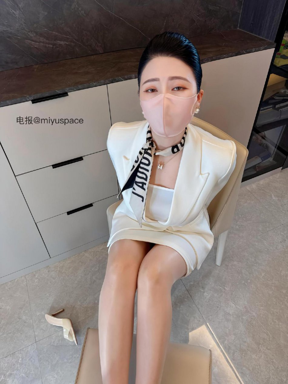 余少奶奶 截止2025-08-14前 照片472p 第305张