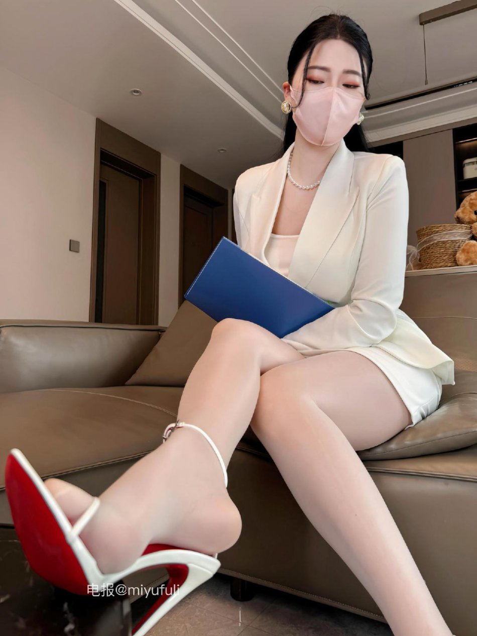 余少奶奶 截止2025-08-14前 照片472p 第350张