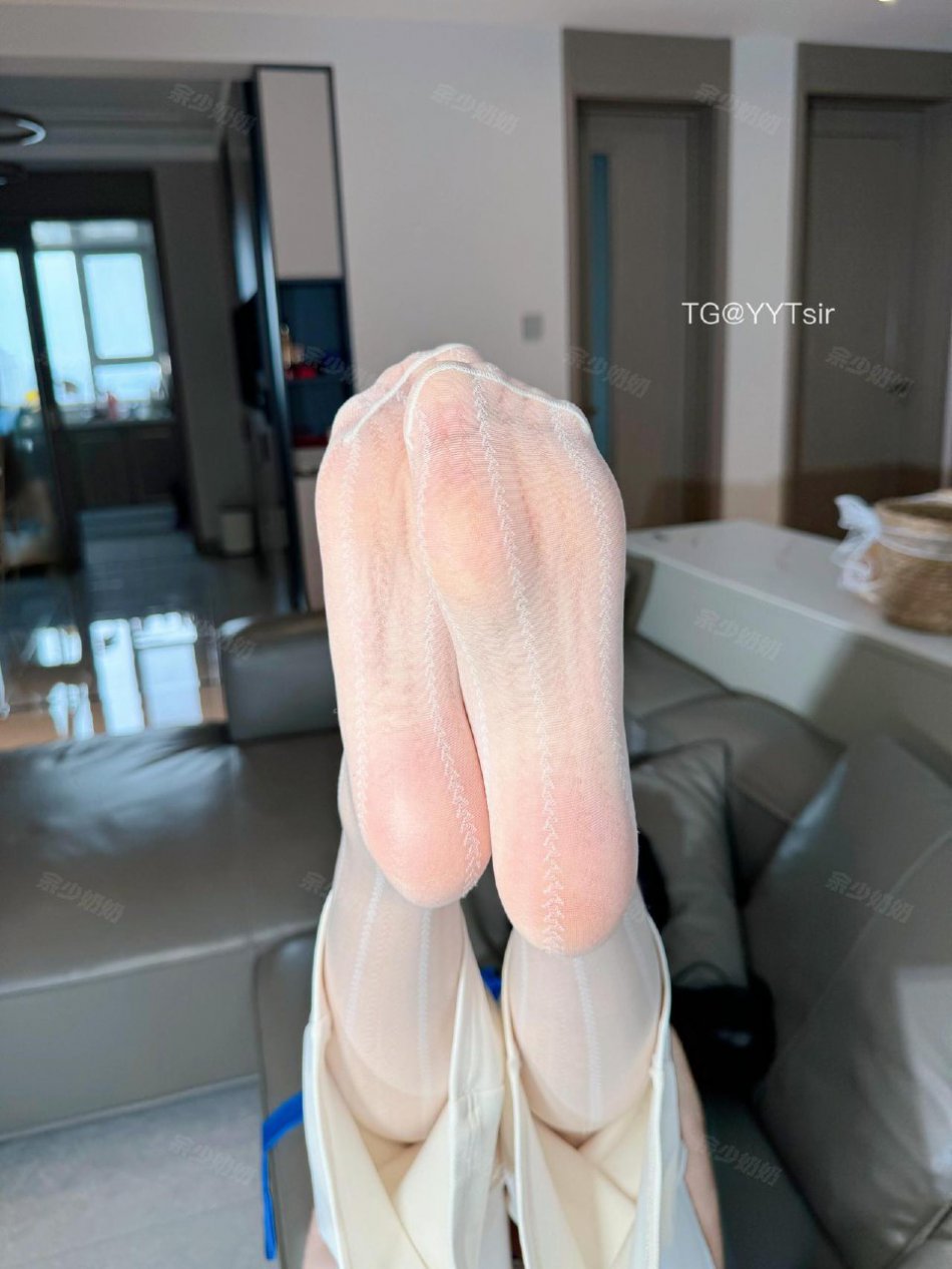 余少奶奶 截止2025-08-14前 照片472p 第399张