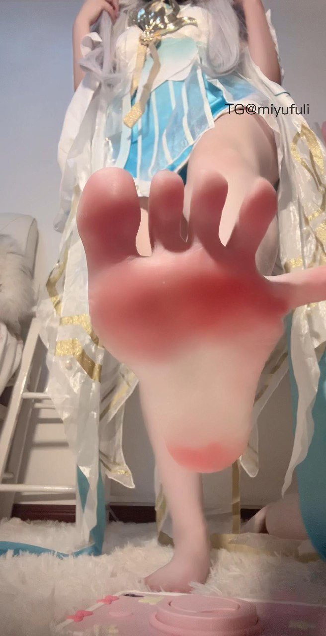 奶糯 2025-08-26 12:15:08 吃我一脚～ 第1张