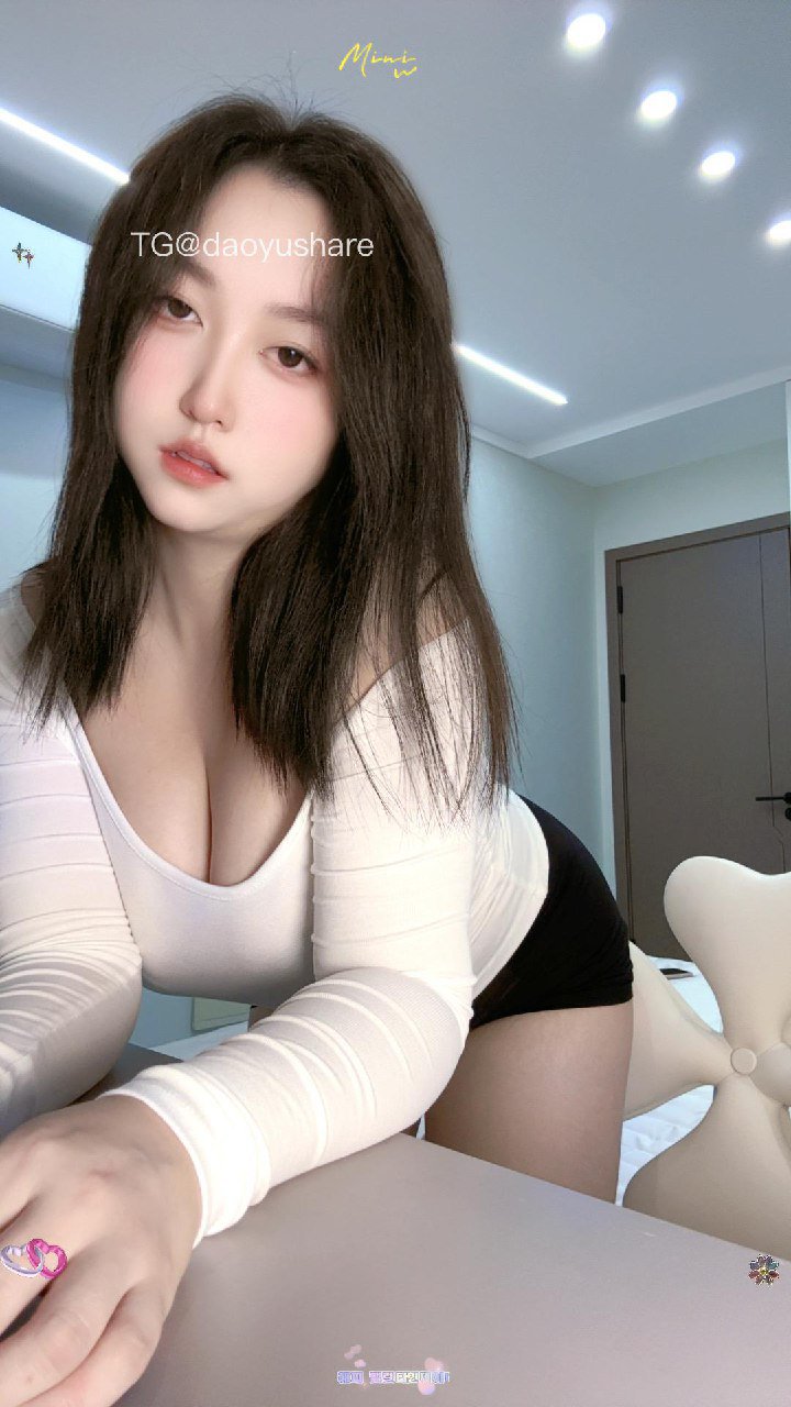 爱喝牛奶的墩墩 2025-08-30 11:02:56 照片33p 第2张