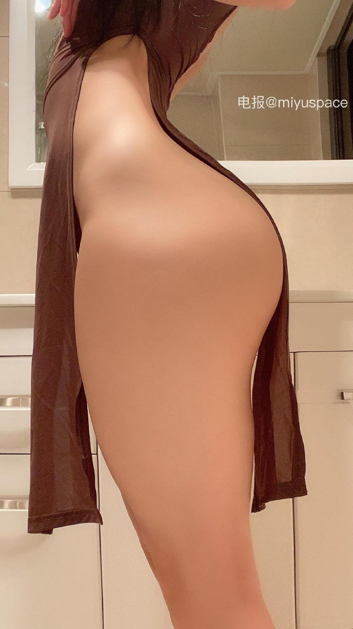 俏妞 2025-08-04 12:40:08 咖色高开叉连衣裙 照片 俏妞qiaoniuTT 第29张