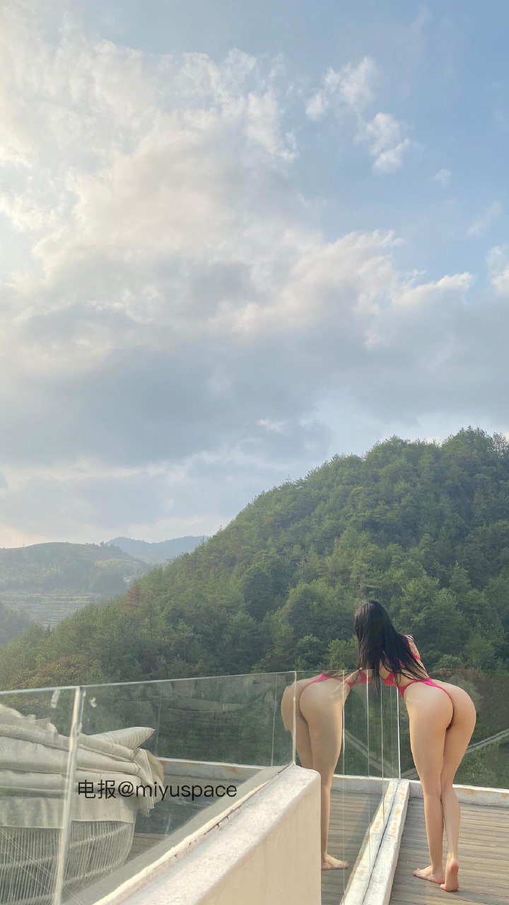俏妞 2025-08-05 14:22:49 玫红色大露背比基尼 俏妞qiaoniuTT 第14张